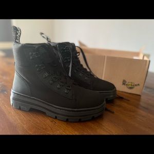 Dr. Martens Combs Boots Women Size 6 US